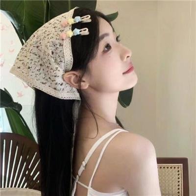 落在她身边海报
